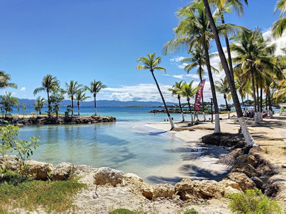 Appartement T1 Sur La Plage Et Vue Mer Le Gosier  Esterno foto