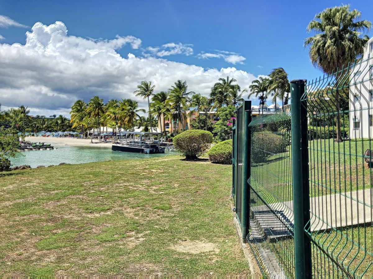 Appartement T1 Sur La Plage Et Vue Mer Le Gosier  Esterno foto